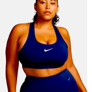 Nike Swoosh Medium Support
Women's Padded Sports Bra
